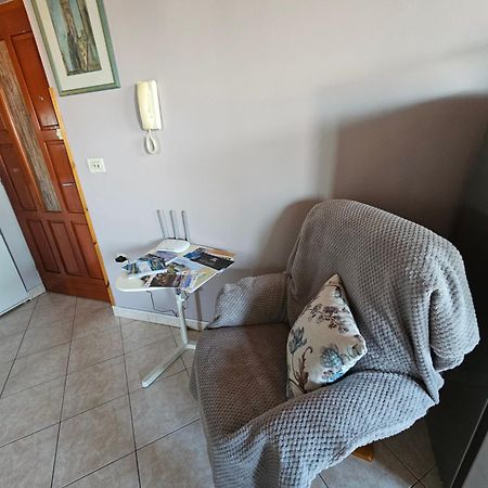 Apartment Neven Rovinj Parking Place מראה חיצוני תמונה