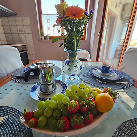 Apartment Neven Rovinj Parking Place מראה חיצוני תמונה