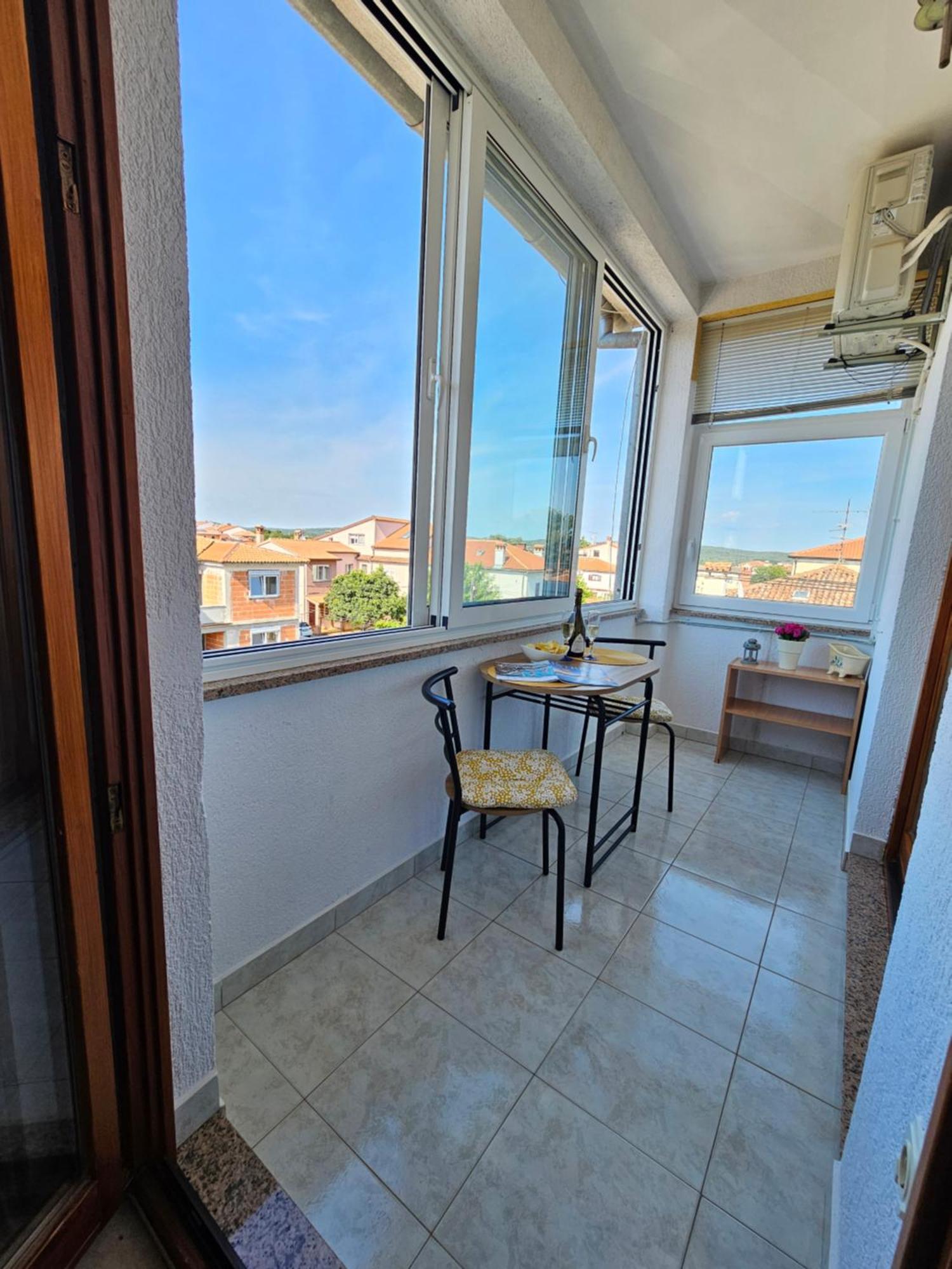 Apartment Neven Rovinj Parking Place מראה חיצוני תמונה