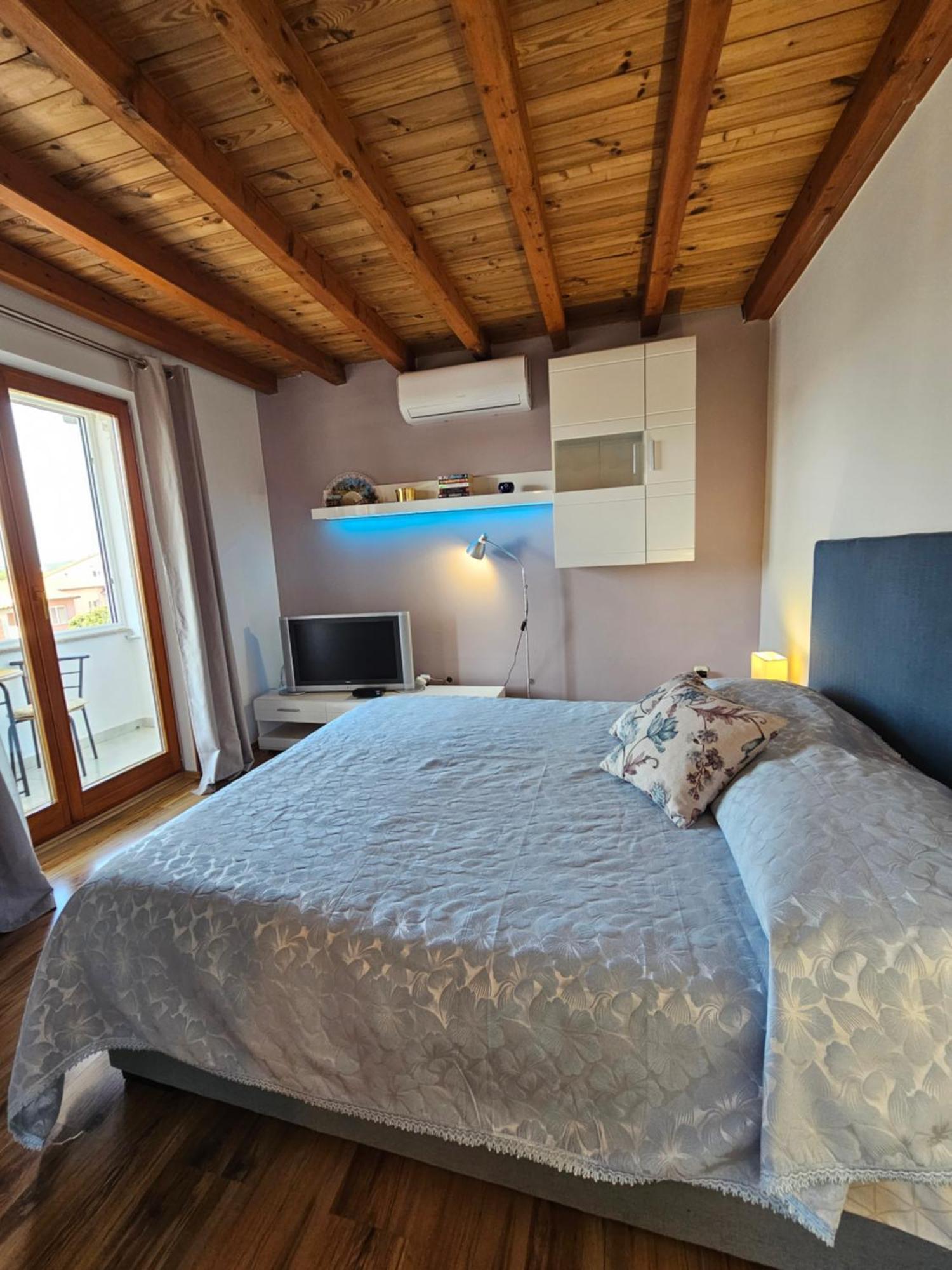 Apartment Neven Rovinj Parking Place מראה חיצוני תמונה